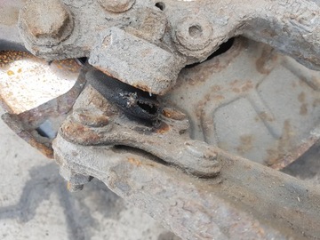 фото thumb №5, Vw golf 5 v 2.0 tsi амортизатор поворотна опора права