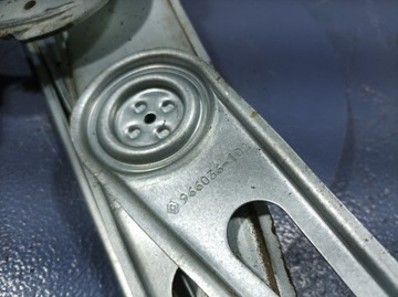 фото thumb №7, Renault megane iii 5d подъемник стекла перед переднее правый 807200001r