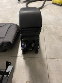 фото thumb №10, Bmw i3 сиденья заднее сиденье подлокотник кожа коричневая