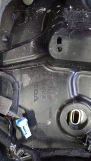 фото thumb №3, Підйомник скло правий задня volvo xc60