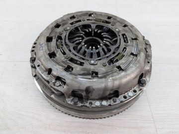 фото thumb №1, Колесо двомасовий зчеплення комплектні маховик з двома масами mazda 6 sh01-16410-z06