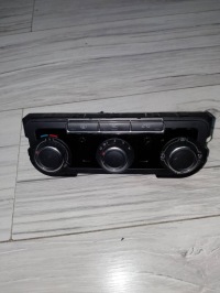 фото thumb №1, Панель кондиционера vw golf vi 5hb009751
