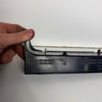 фото thumb №8, Молдинг захист корпус лампи праве зад vw caddy iii 2k oem номер оригінал 2k5945312