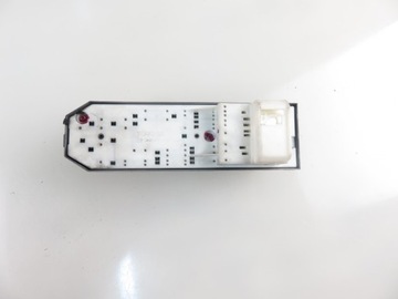 фото thumb №10, Панель стекло toyota auris i e15 192835