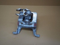 фото thumb №1, Кронштейн кронштейн подушка двигуна merceeds eqb300 x243