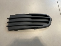 фото thumb №1, Volvo v50 s40 заглушка бампера левый 30657009