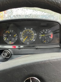 фото thumb №12, Mercedes 123 coupe 1983 люк електричний idealny