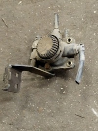 фото thumb №1, Клапан тормоза ручного mercedes actros