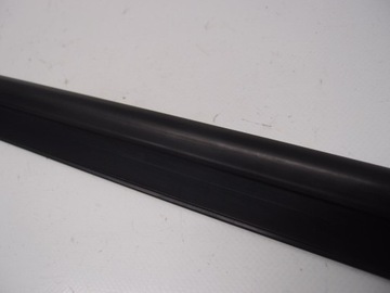 фото thumb №5, Планка уплотнитель правый audi a1 3d 8x3837477/478