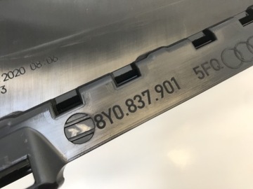 фото thumb №5, Audi a3 8y 2021 планка накладка двері лівий перед