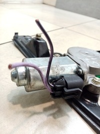 фото thumb №3, Подъемник стекло левый перед punto ii