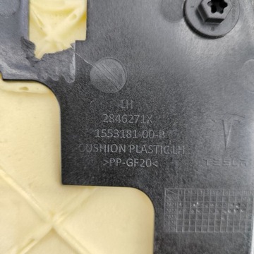 фото thumb №12, Tesla модель y 2023 сидіння задній