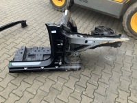 фото thumb №1, Лонжерон правая четверть mercedes c klasa w205 лак 197