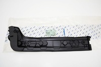 фото thumb №1, Ford mondeo mk4 lift направляющая кронштейн накладка правое