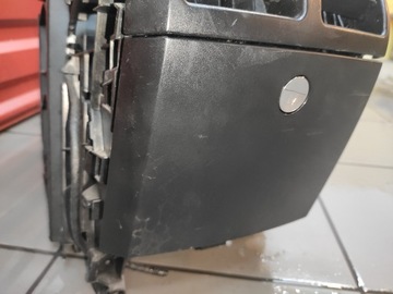 фото thumb №9, Mercedes r-klasa w251 підсклянник бардачок тунелю na чашки оригінал гарний