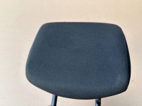 Купити Renault megane iii підголівник задній правий lub лівий білий nić, фото thumb