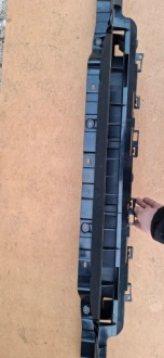 фото thumb №11, Land rover discovery v l462 усилитель направляющая бампера перед hy32-17a793-ab