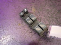 фото thumb №1, Nissan primera p12 hb 5d 01-08 переключатель окон 25401av640