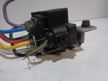 РАСПРЕДЕЛИТЕЛЬ ПОДВЕСКИ AUDI Q7 15152400062