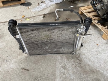 фото thumb №1, Радіаторів води двигуна vw golf v passat b6 2.0 tdi