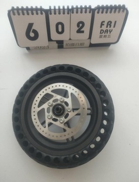 KOŁO TYLNE Z OPONĄ DO XIAOMI M365 /1S 8.5'' 110 MM