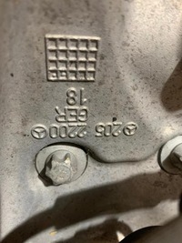 фото thumb №9, Поворотный кулак правая рычаги mercedes c-klasa 2052200