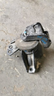 фото thumb №1, Hyundai tucson 15-18 1.7 crdi подушка двигуна