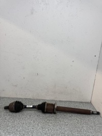 Приводной вал правый  перед volvo v40 2 2012-2018 2.0 t3 механическая коробка передач 31437517 Киев, фото thumb