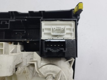 фото thumb №6, Toyota corolla e120 e130 2006 панель кондиционера