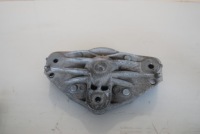 фото thumb №1, Кронштейн амортизатора перед vw touareg 7l