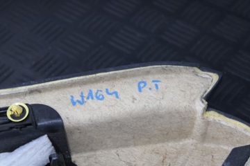 фото thumb №5, Обивка боковина дверь правые зад mercedes ml w164