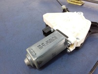 фото thumb №4, Vw passat b8 подъемник стекла перед правые