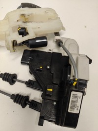 фото thumb №4, Hyundai santa fe 2016 замок дверь