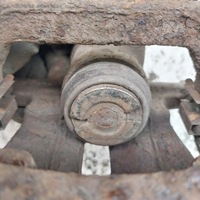 фото thumb №7, Volkswagen vw t5 супорт гальмівний лівий задня чавунний + скоба