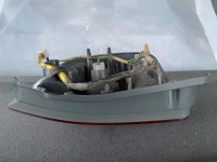 фото thumb №15, Лампа левый задняя mitsubishi space star i lift + вкладыш - mr913173