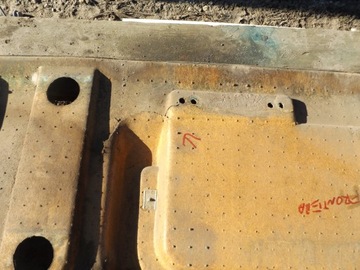 фото thumb №4, Frontera a 3d оббивка кришки пошкоджена !!!!