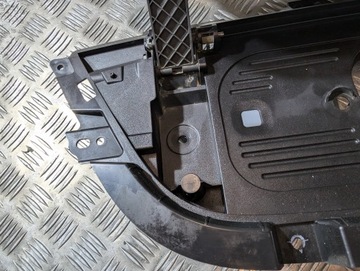 фото thumb №13, Maxus ev30 e доставляти 3 2019- решітка радіатора логотип кришка заряджання