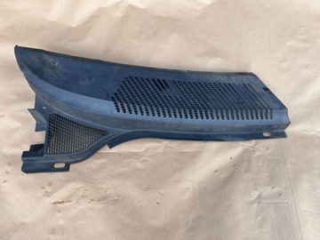 фото thumb №1, Панель під лобовим склом праві передні 8200050331 renault scenic i