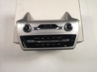 фото thumb №1, Панель радіо кондиціонера ford explorer 2020 -