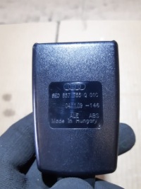 Audi a6 c6 кліпса замок поперечина правий перед 8e0857755q Недорого, фото thumb