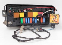 Купити Коробка запобіжників opel vectra c 3.0 cdti 13170899, фото thumb