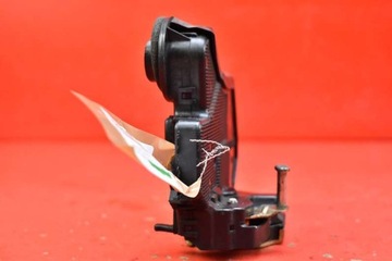 фото thumb №4, Замок дверь левый зад задний toyota corolla verso 1 i 01-06