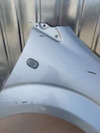 Крила правий перед оригінал toyota corolla verso 2 рестайлінг  07-2009 колір 1c0 Зі Шроту, фото thumb