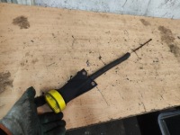 фото thumb №1, Dacia dokker 1.5 dci заливная горловина щуп масла