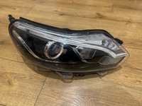 фото thumb №1, Toyota proace лампа правая ксенон