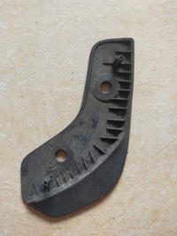 фото thumb №1, Volvo v50 s40 бризковик mini підкрилок праве 30764080