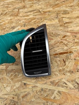 фото thumb №1, Решётка воздуховод правая audi q7 4l 4l0820902t