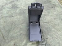 Подлокотник бардачок на лыжи задний  задний подстаканник audi a4 b8 8t0885875af с Разборки, фото thumb