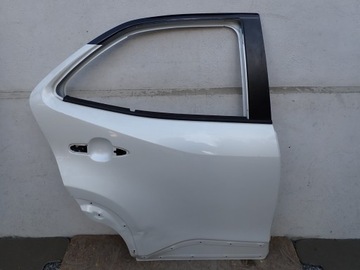 фото thumb №1, Дверь правые задние правые зад toyota yaris cross mxp 2020- 67003k2010