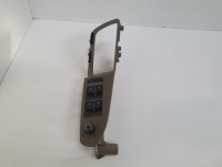 фото thumb №1, Audi a4 b8 панель открывания окон левый перед 4f0010395